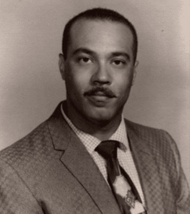 Dr James E Newby Jr Image