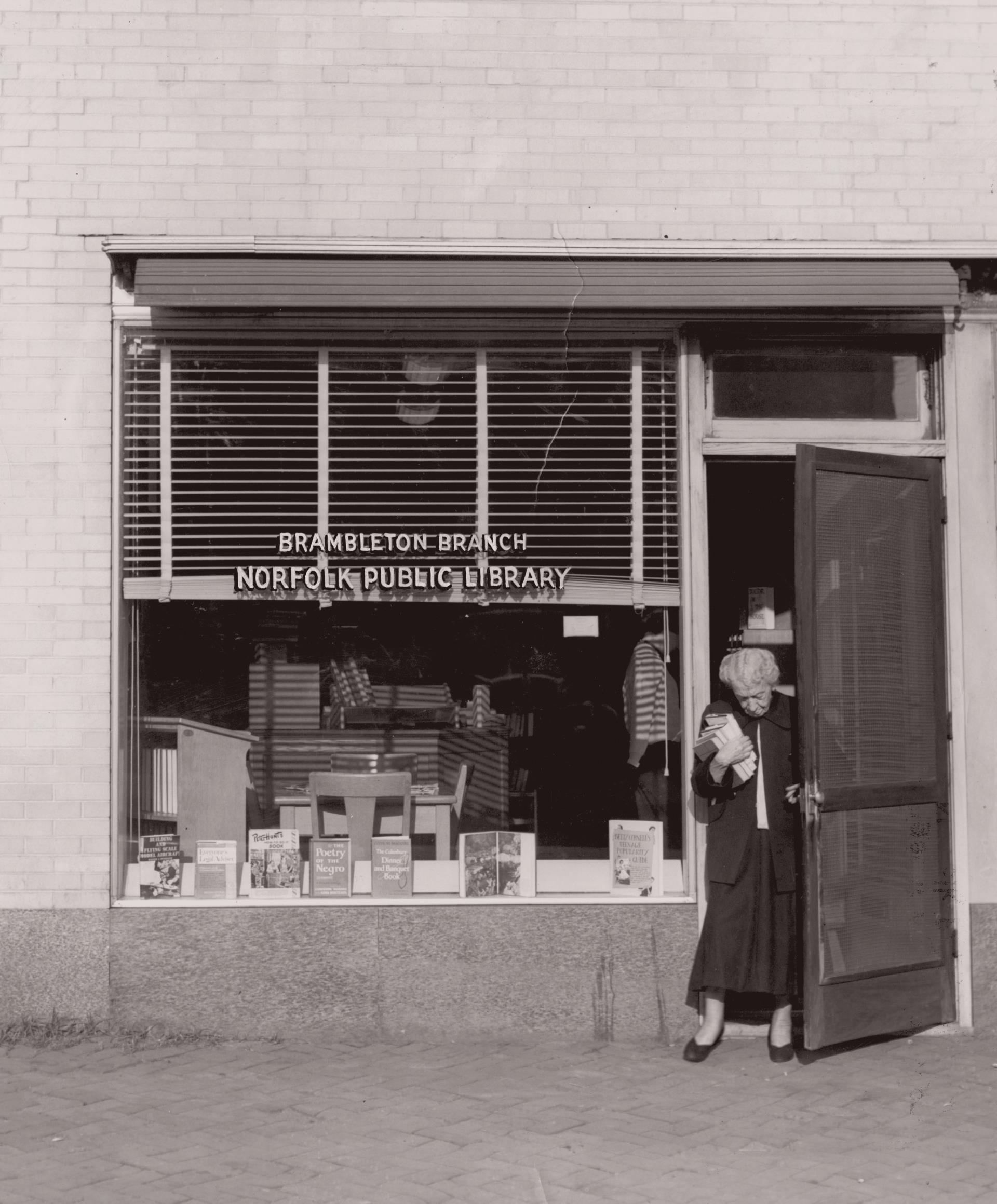 Brambleton Branch Library Image